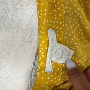 Like new urban outfitters tie crop top